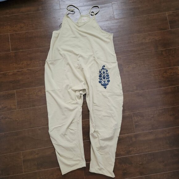 NEW Free People Hot Shot Logo Jumpsuit Womens S Avocado Green Gorpcore Casual - Picture 3 of 7